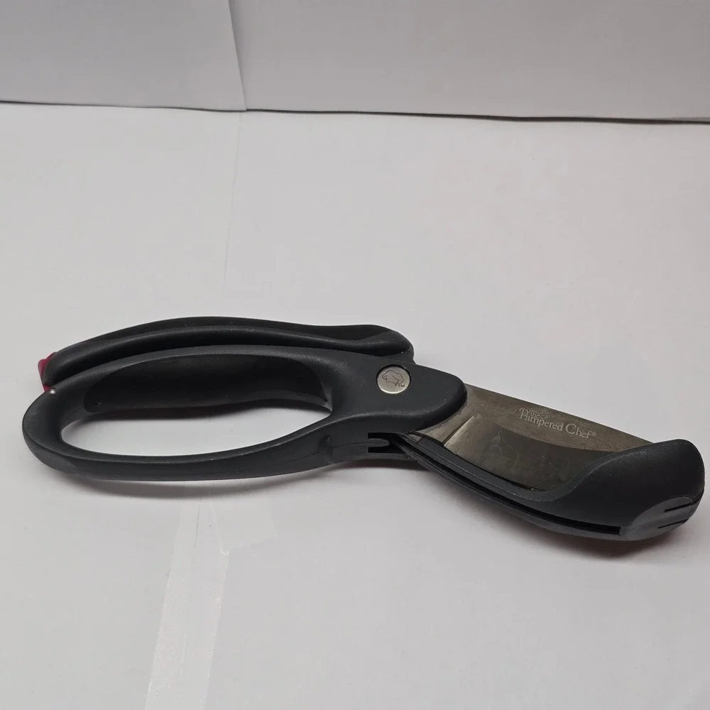 Pampered‎ Chef Salad Chopper Double Blade Locking Lettuce Scissors #2582